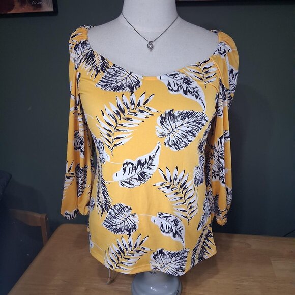 Eclair Yellow Blouse with Leaf Print, Scoop Neck - Sz 6 - Picture 1 of 10